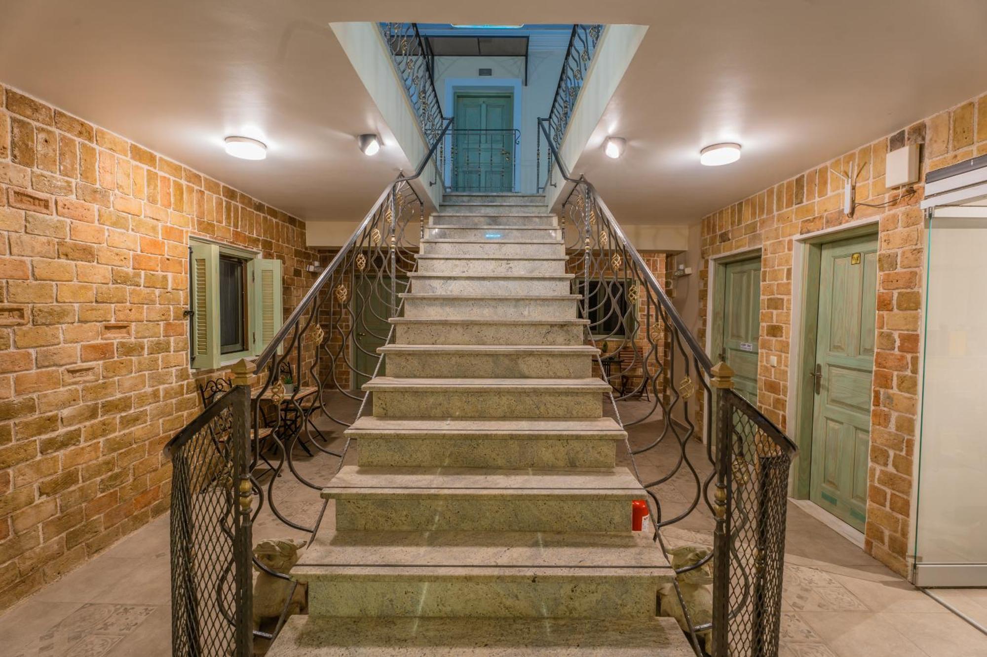 The Stone Manor , Noho Boutique Thissio Athènes Extérieur photo
