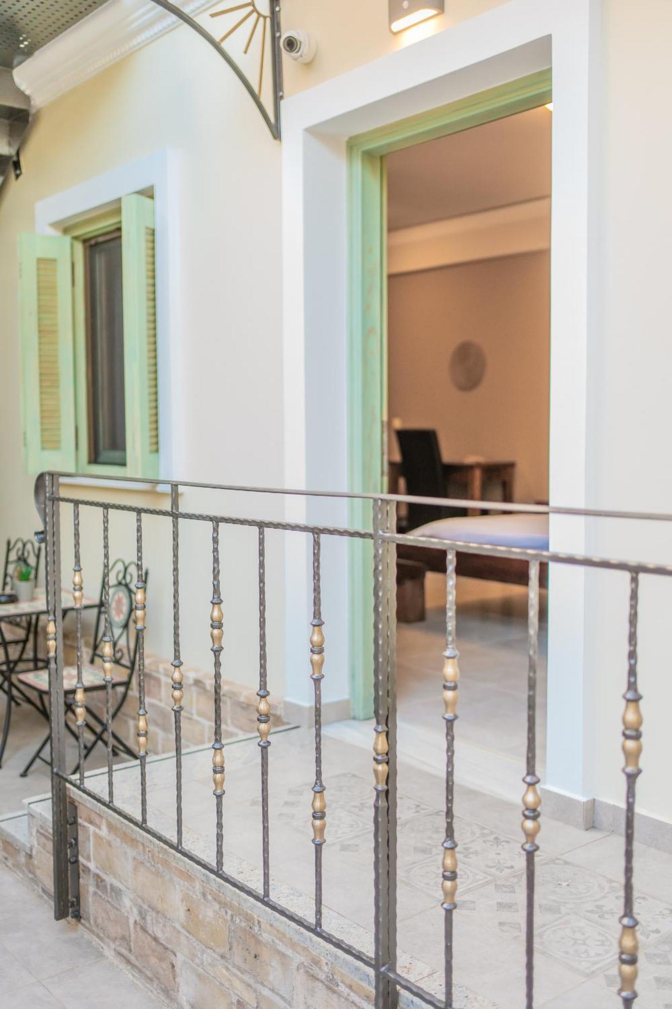 The Stone Manor , Noho Boutique Thissio Athènes Extérieur photo